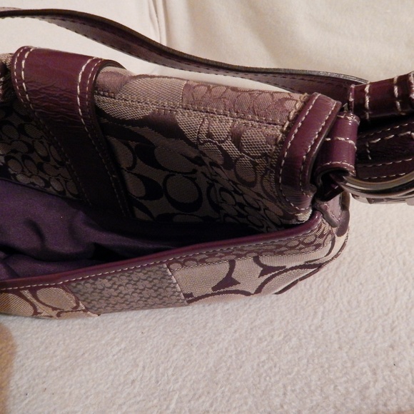 "COACH" hand bag. - Picture 7 of 7